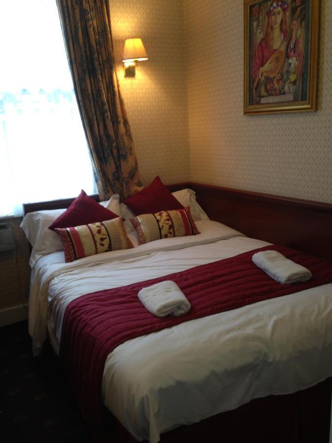 Avon Hotell London