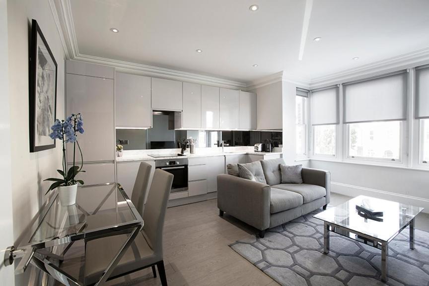 Ealing Apartment
