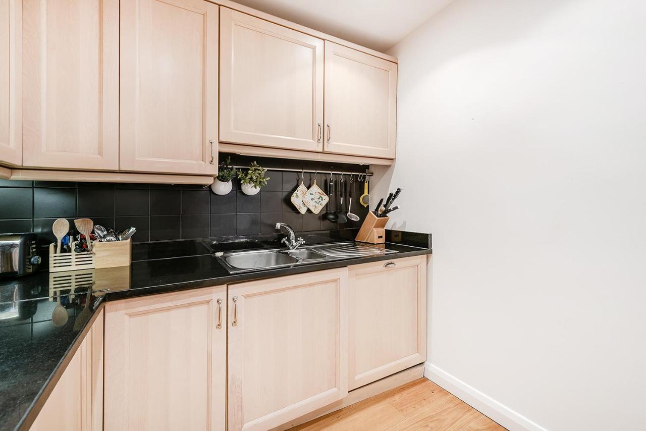 Lovely 2 Bedroom In Notting Hill Lägenhet *