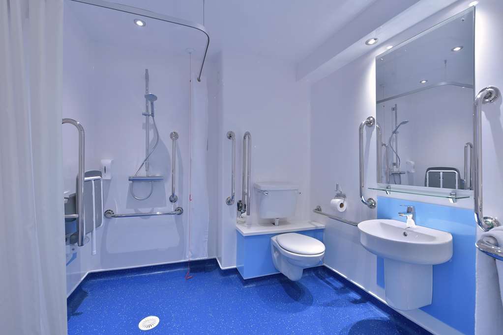 Travelodge Hackney 3* London
