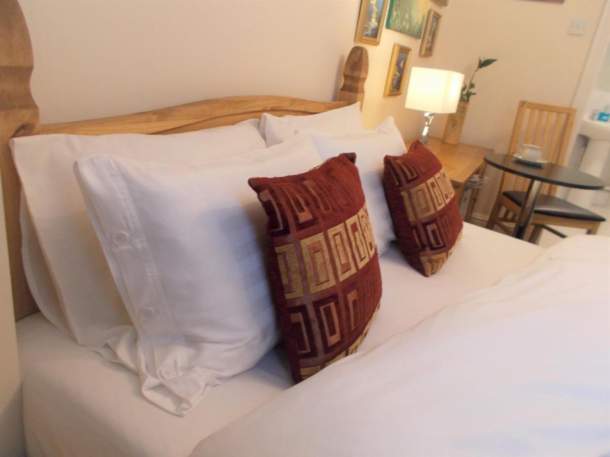 Privatunterkunft Double With Private Bathroom In Flat Centre *