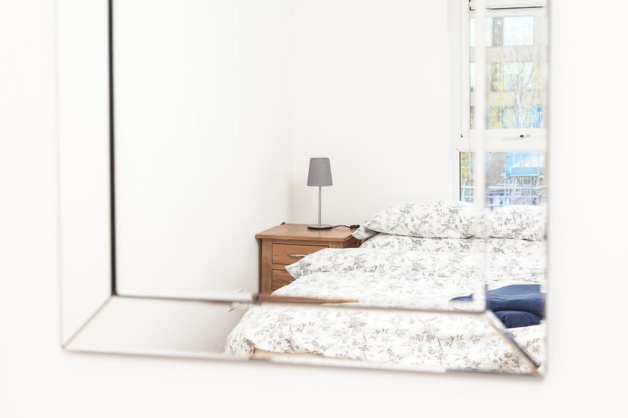 White Apartment London
