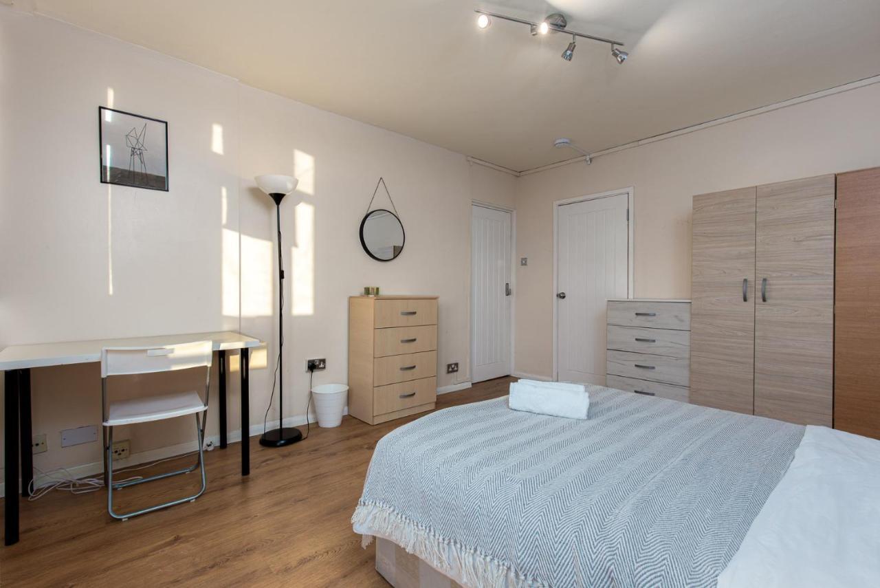 Queensland House Apartment London