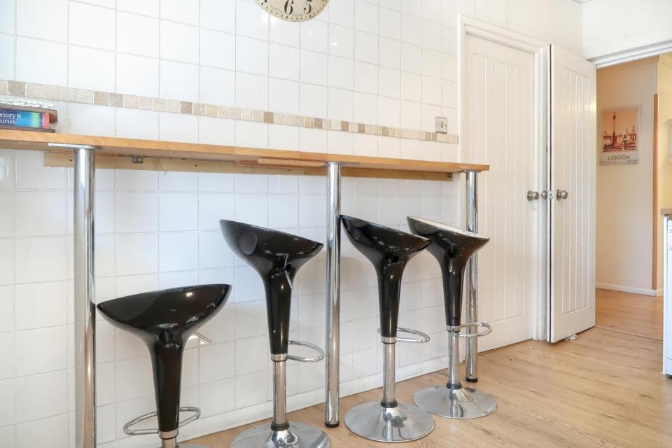 Queensland House Apartment London