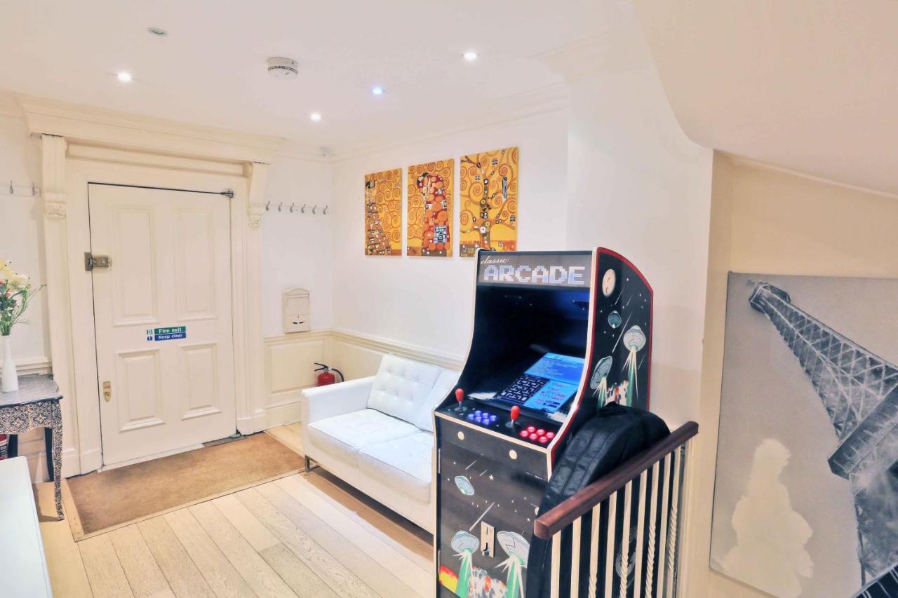 Sophia's 11rooms Piccadilly Circus St Townhouse London