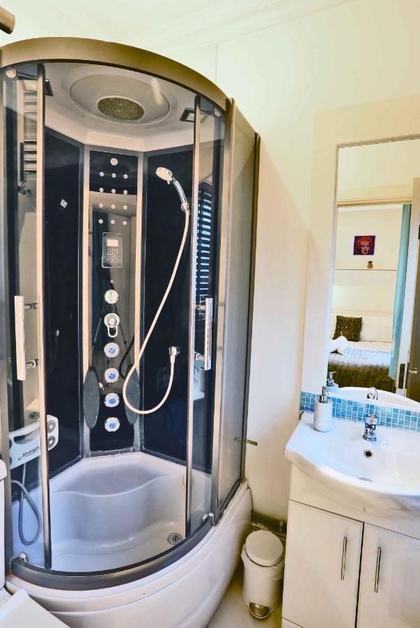 Sophia's 11rooms Piccadilly Circus St Townhouse