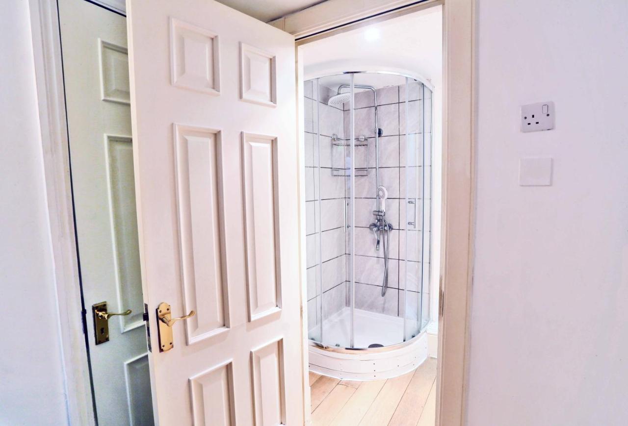 Holiday home Sophia's 11rooms Piccadilly Circus St Townhouse London