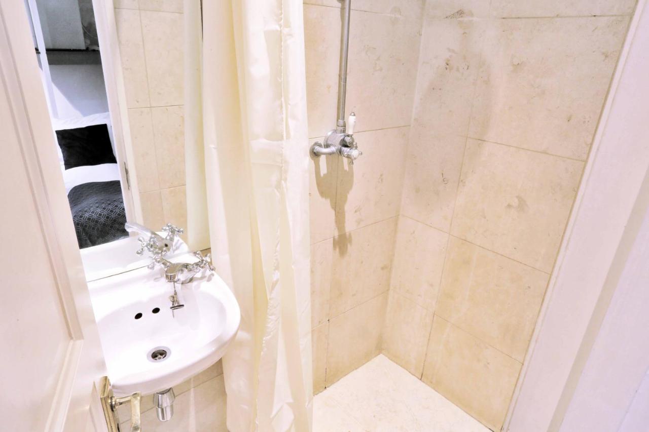 Sophia's 11rooms Piccadilly Circus St Townhouse Holiday home *