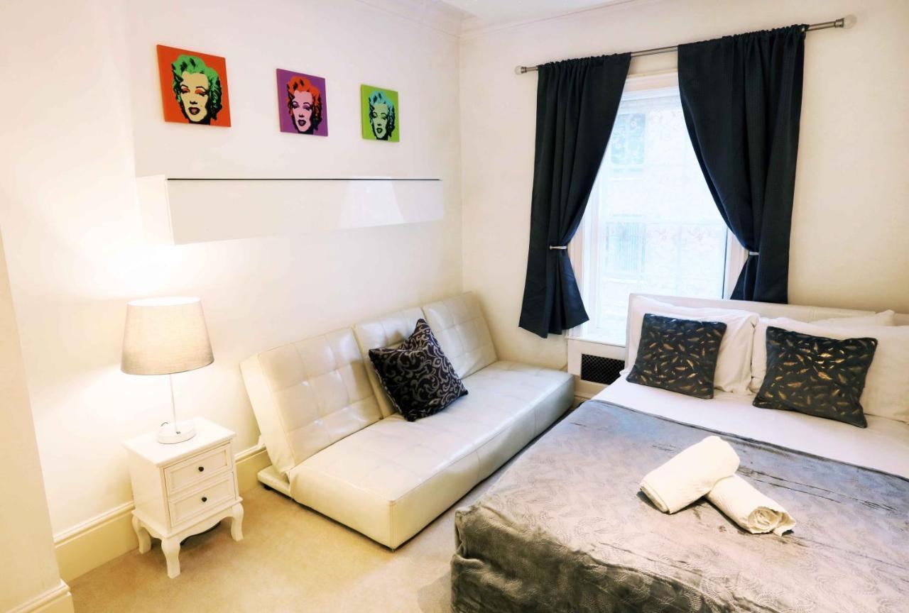 Sophia's 11rooms Piccadilly Circus St Townhouse London