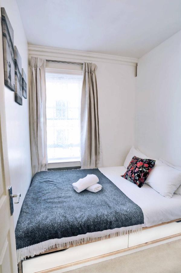 Sophia's 11rooms Piccadilly Circus St Townhouse Holiday home London