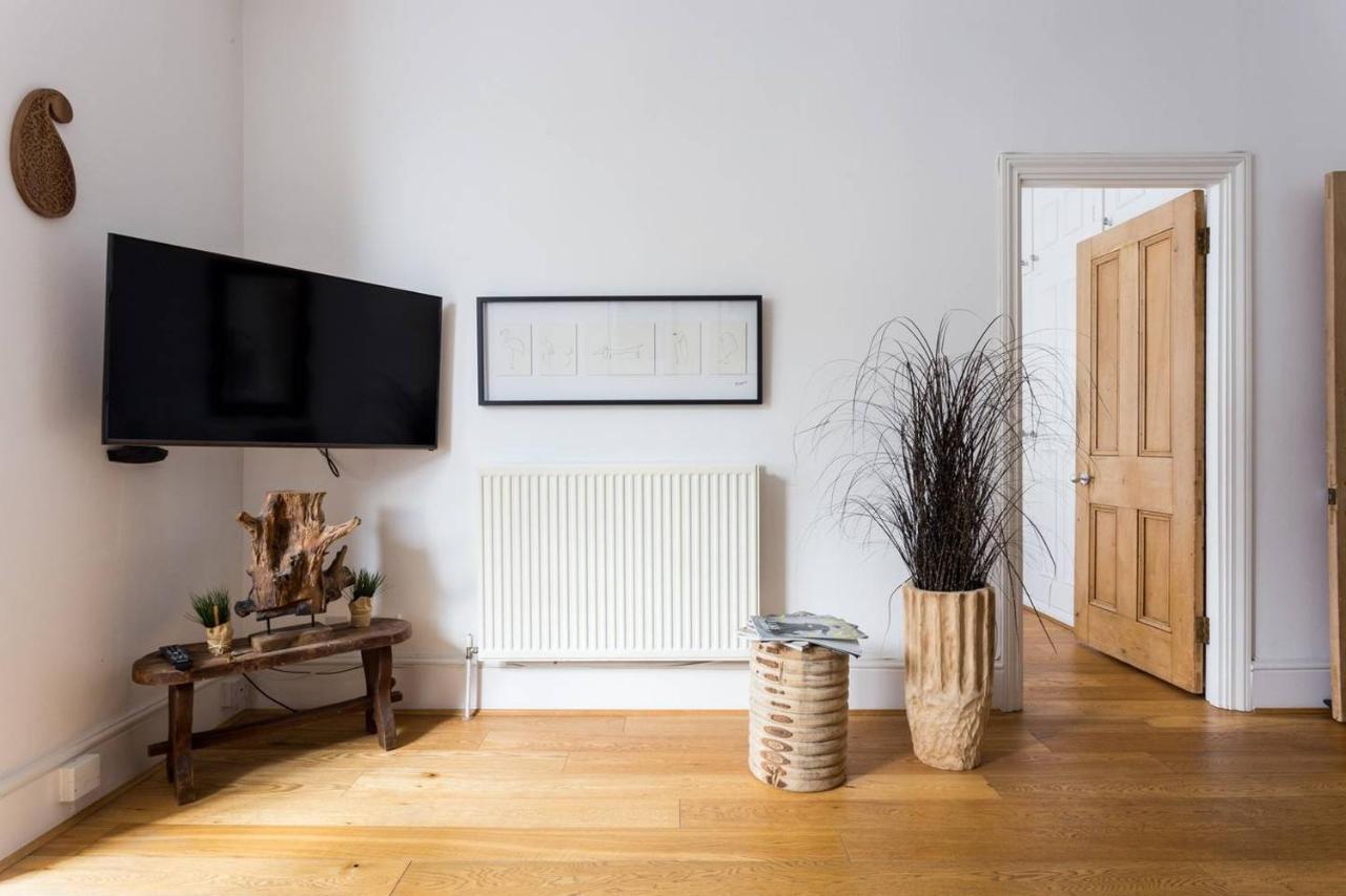 Bright And Beautiful 2 Bed Flat Near Hyde Park Lejlighed
