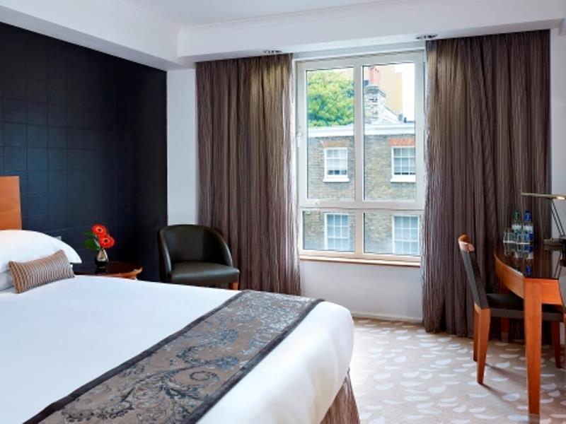 Park Plaza Victoria Hotel London