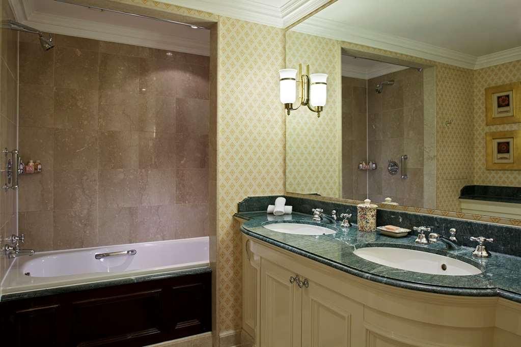 Cheval Thorney Court At Hyde Park Aparthotel 5*