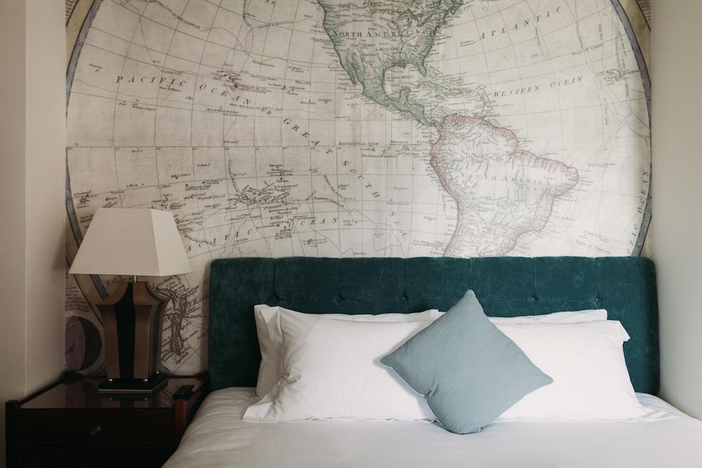 The Captain Cook 3* London