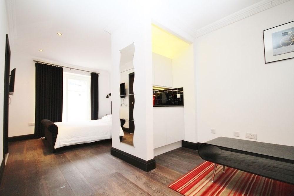 Apartment 6 Portobello Road *