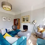 Modern 2 Bed Flat - The Black Dog Pub Apt - 6 Mins From Vauxhall Station