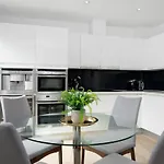 NEW LUXURY 2Bedr 3 Beds 2,5 Bath COVENT GARDEN