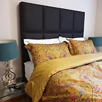 St Paul\'S Studios Apartment
