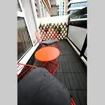 Super Spacious 2 Bedroom Apt 20Mn From Central.
