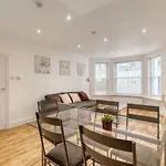 Holland Park Apartment