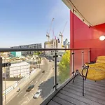 The Nine Elms Lane Arms - Stunning & Bright 2Bdr Flat