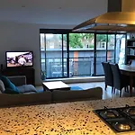 Spacious, Bright And Modern Flat In Holloway