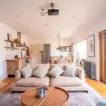 Penthouse At The Old Tea Factory