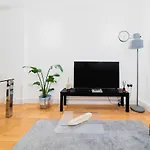 Covent Garden 2-bedroom Apartment