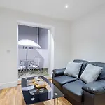 City Sparrow Apartment Pad -1