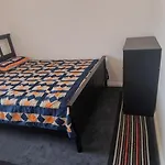 Very Nice Two Bedroom Apartment In London