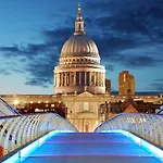 (St\' Paul Cathedral) London Studio Apartment