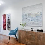 Massive 5 Bedroom West End Designer Townhouse near Hyde Park