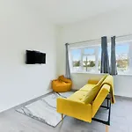 Amazing 1-Bed Flat 20 Mins Into London Victoria