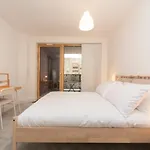 Pass The Keys Spacious Bright Flat 20 Mins To Central London