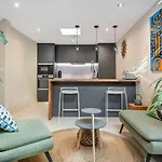 Luxury Central London Apartment With 3 Bedrooms