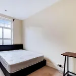 Bond Street Family Apartment