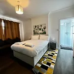 Luxury Suites Near Wembley Stadium, Wembley Arena, London Designer Outlet