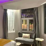 Studio In Central London Kensington