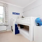 Fulham, London - Stylish 5 Bedroom House