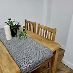 Wonderful Apartment In Wembley