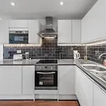 Amazing Britania 1 Bedroom Flat In London Bp40