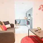 Shepherds Bush Apartment