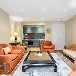 Beautiful Abode In Kensington Olympia