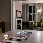 Shared Guest House 5 Mins Walk From Vauxhall And Nine Elms Station With Off-Site Parking Near Us Embassy