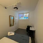 Small Cozy Private Bedroom Zone1
