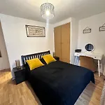 Bermondsey Apartment