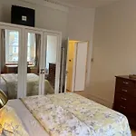 10 Min To The Heart Of London - Zone 2 - Charming 2 Bed Apartment