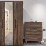 Spacious Luxury Apartment King Bed - Central Location