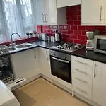 Stunning Flat Close To Regents Park And Euston Station!