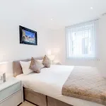 Stayinn Greenwich
